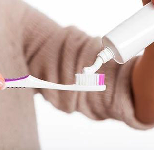 Alternativas para tener unos dientes sanos y blancos